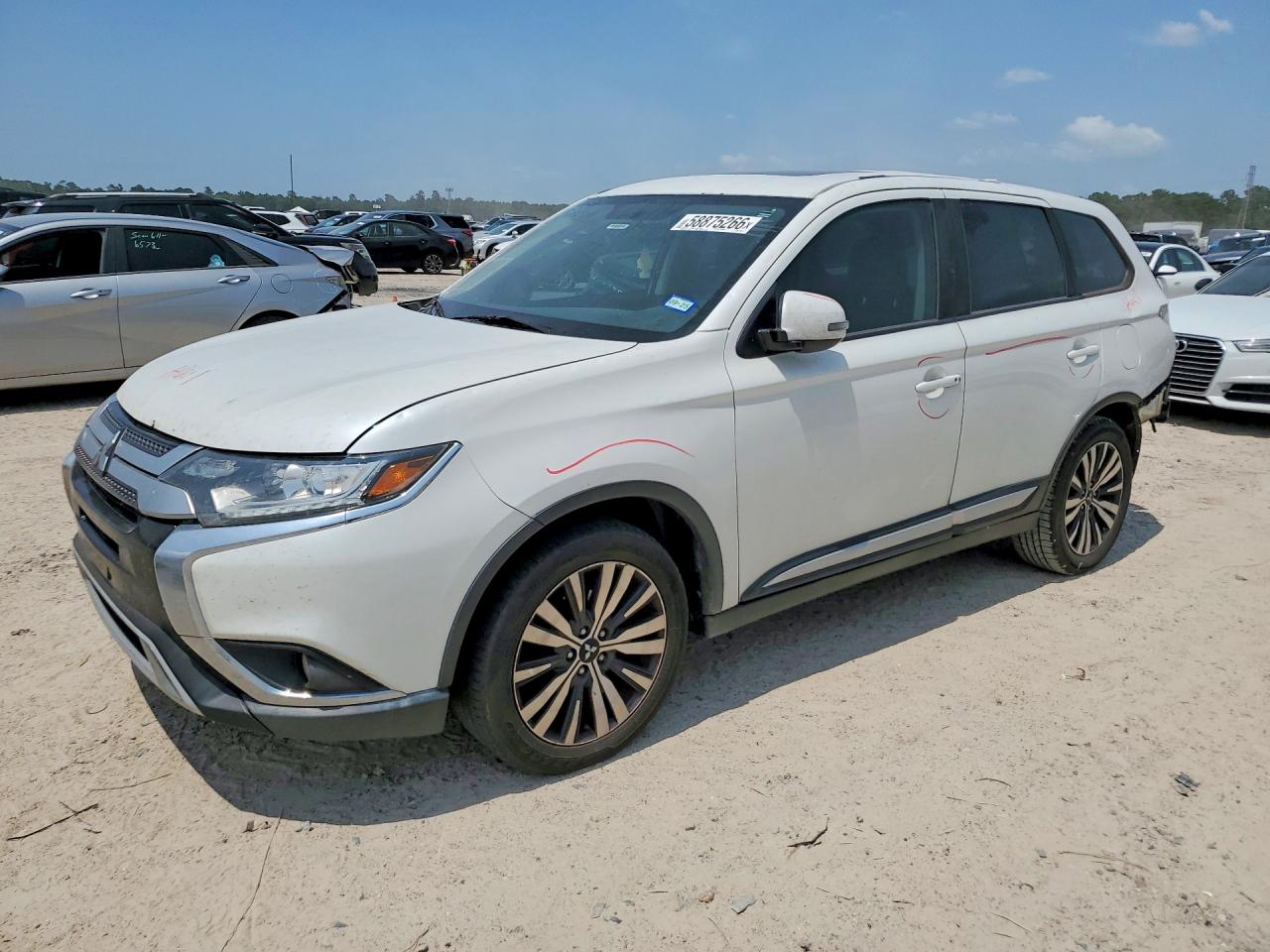 JA4AD3A33KZ056073 · 2019 MITSUBISHI OUTLANDER