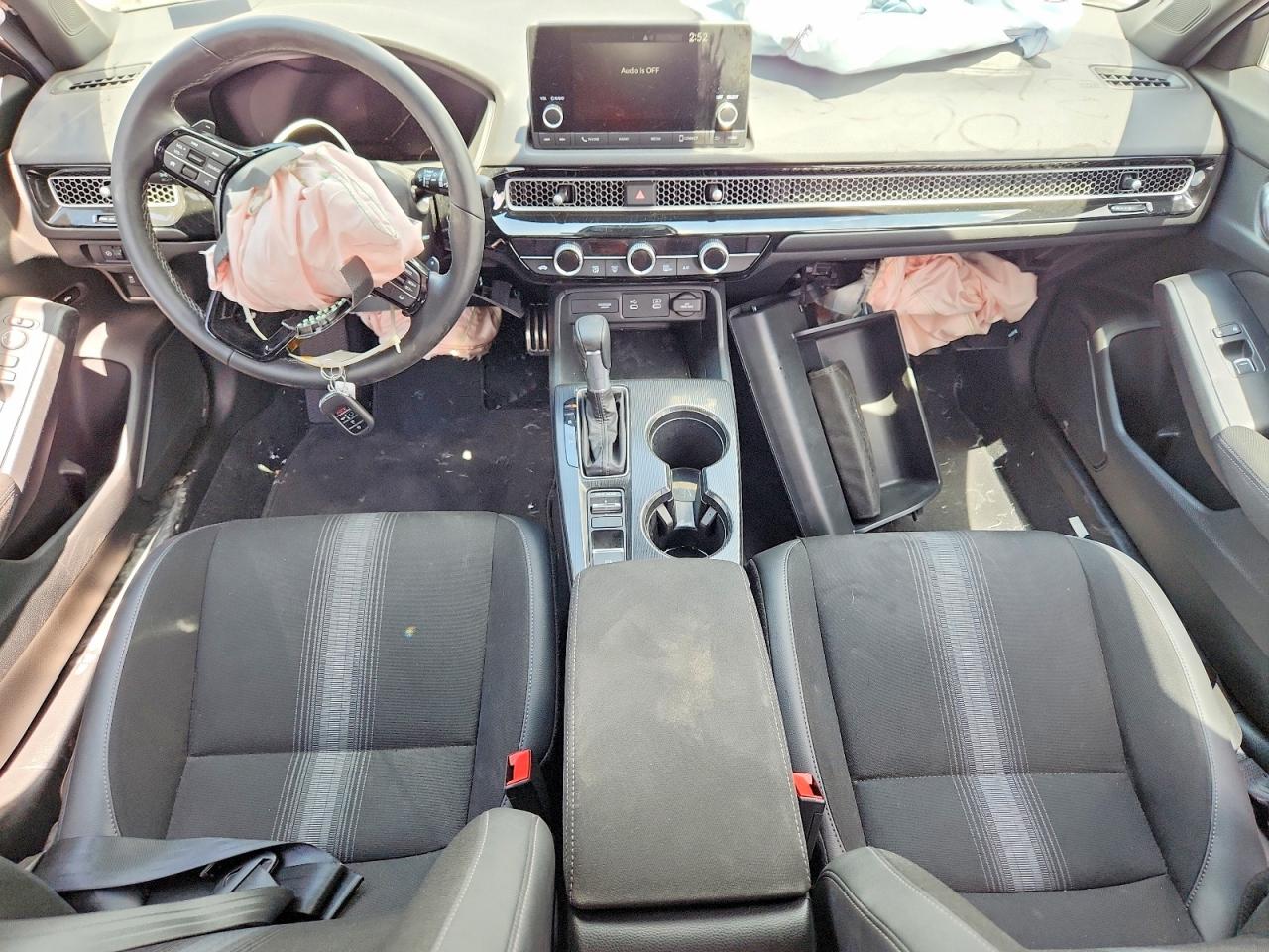 2HGFE4F83TH318549 · 2026 HONDA CIVIC · 8/12