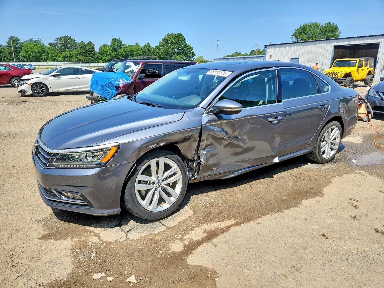 1VWBA7A30JC002240 · 2018 VOLKSWAGEN PASSAT