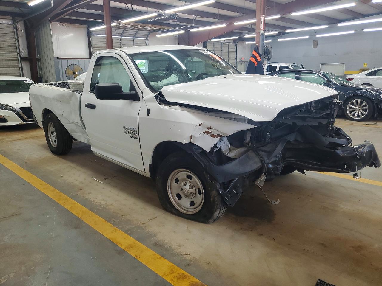 3C6JR6DG8KG722486 · 2019 RAM 1500 CLASSIC · 4/12