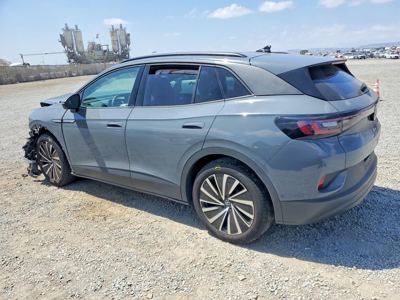1V25MPE89RC011669 · 2024 VOLKSWAGEN ID.4 · 2/13