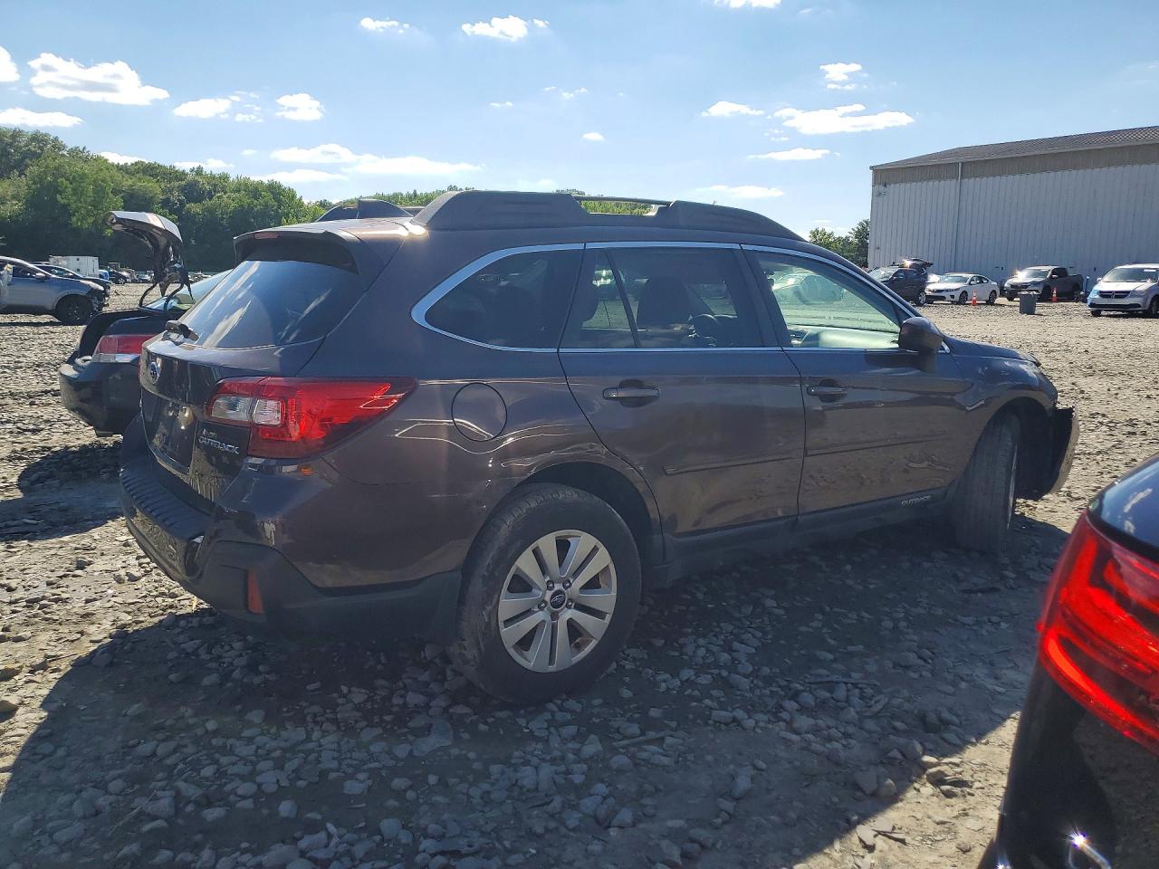 4S4BSAFC4K3356104 · 2019 SUBARU OUTBACK · 3/13