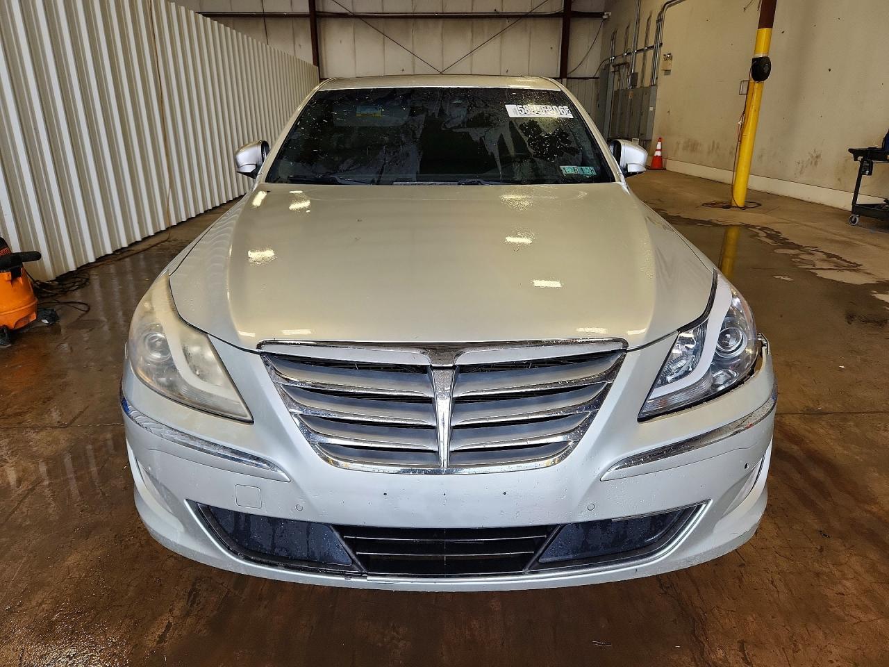 KMHGC4DH6DU225322 · 2013 HYUNDAI GENESIS · 5/12