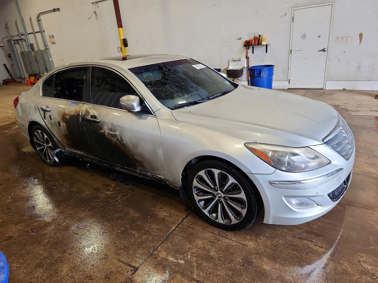 KMHGC4DH6DU225322 · 2013 HYUNDAI GENESIS · 4/12