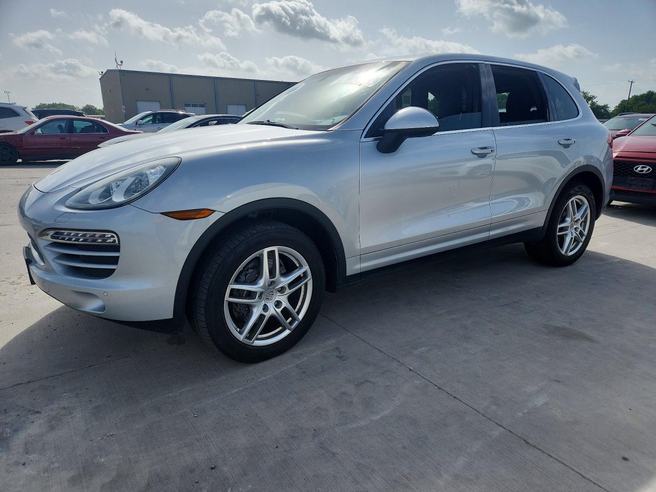 WP1AA2A21CLA01088 · 2012 PORSCHE CAYENNE