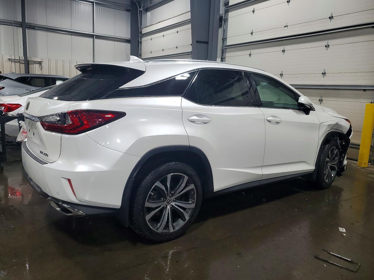 2T2BZMCA8KC192346 · 2019 LEXUS RX 350 · 3/13