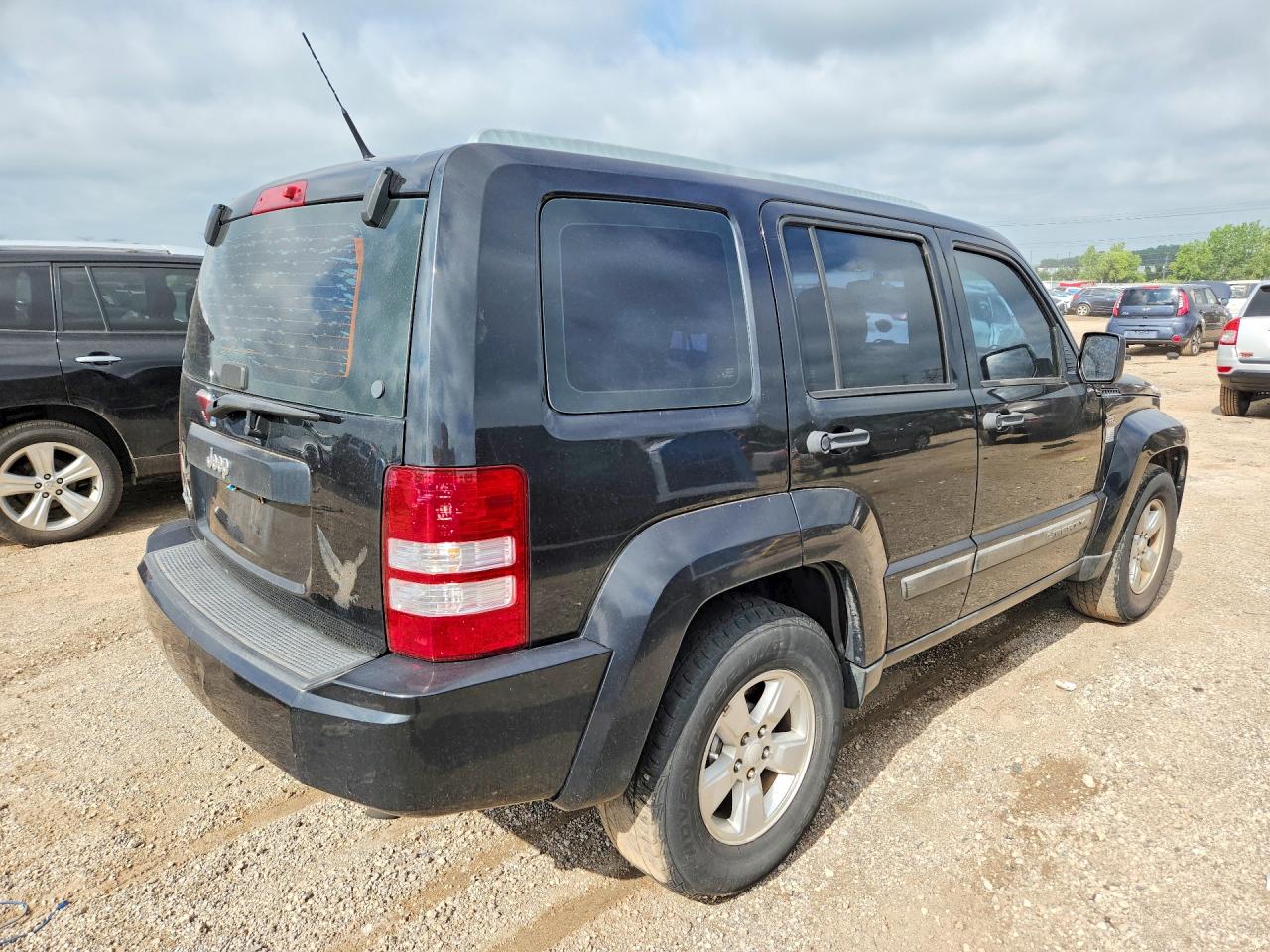 1J4PN2GK4BW524832 · 2011 JEEP LIBERTY · 3/12