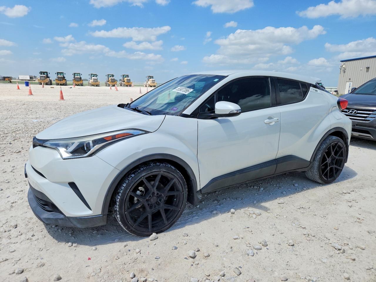 NMTKHMBX3JR041030 · 2018 TOYOTA C-HR