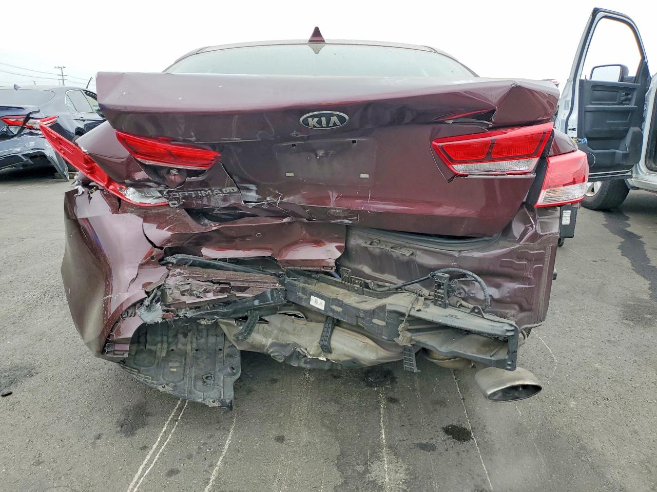 5XXGT4L30JG208432 · 2018 KIA OPTIMA · 6/13