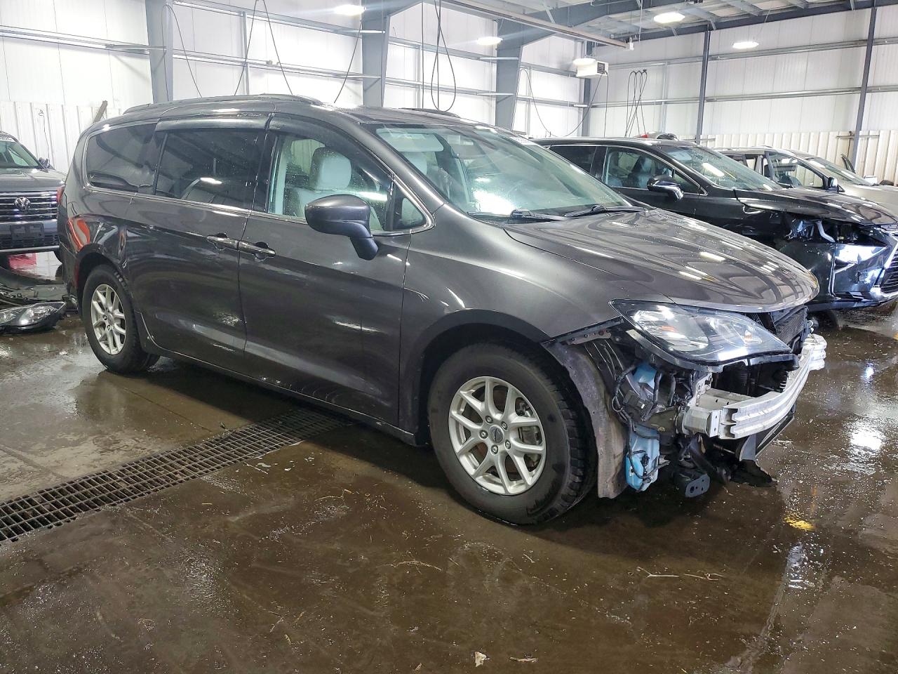2C4RC1DG1MR520389 · 2021 CHRYSLER VOYAGER · 4/14