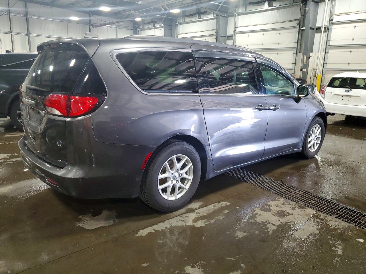 2C4RC1DG1MR520389 · 2021 CHRYSLER VOYAGER · 3/14