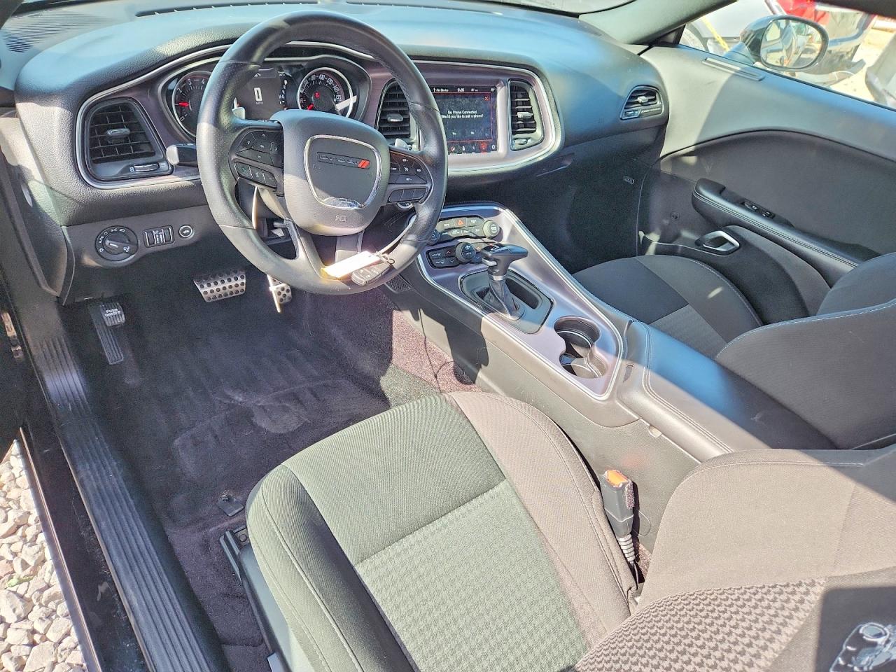 2C3CDZFJ7JH246180 · 2018 DODGE CHALLENGER · 8/12