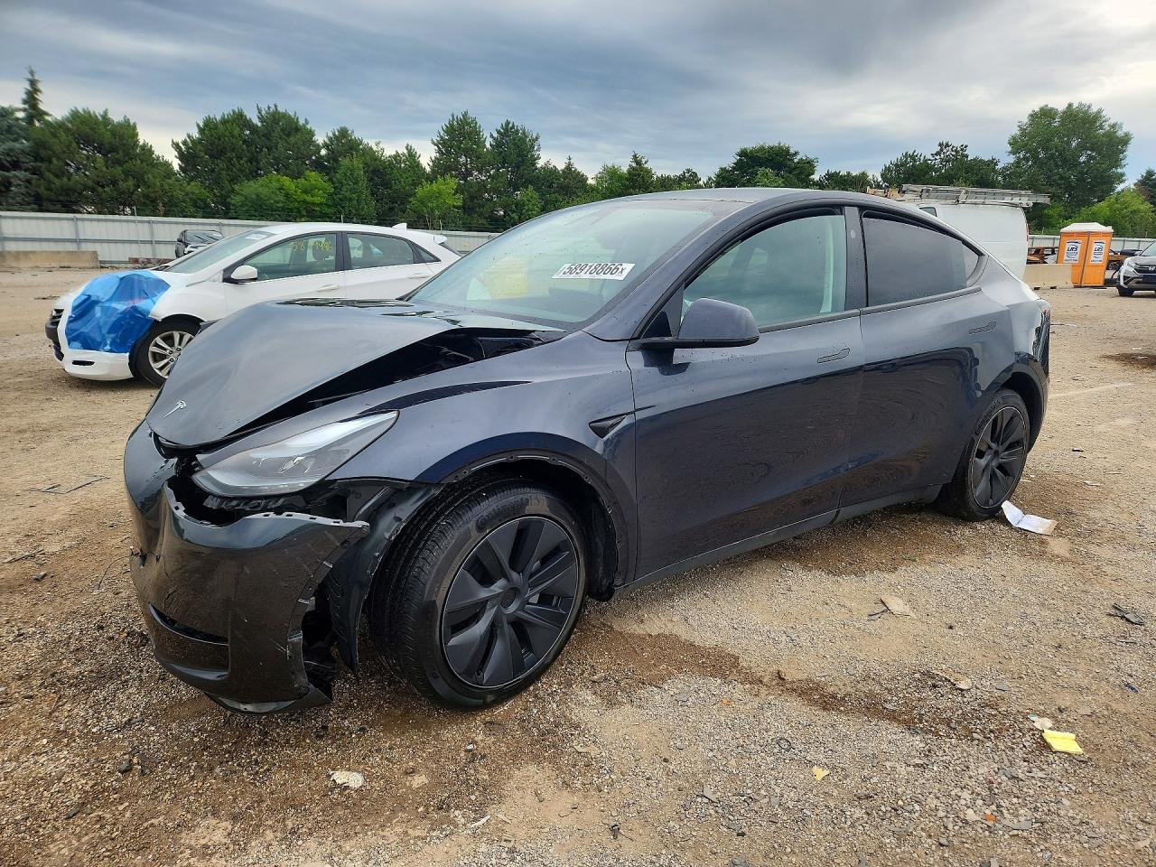 2025 TESLA MODEL Y