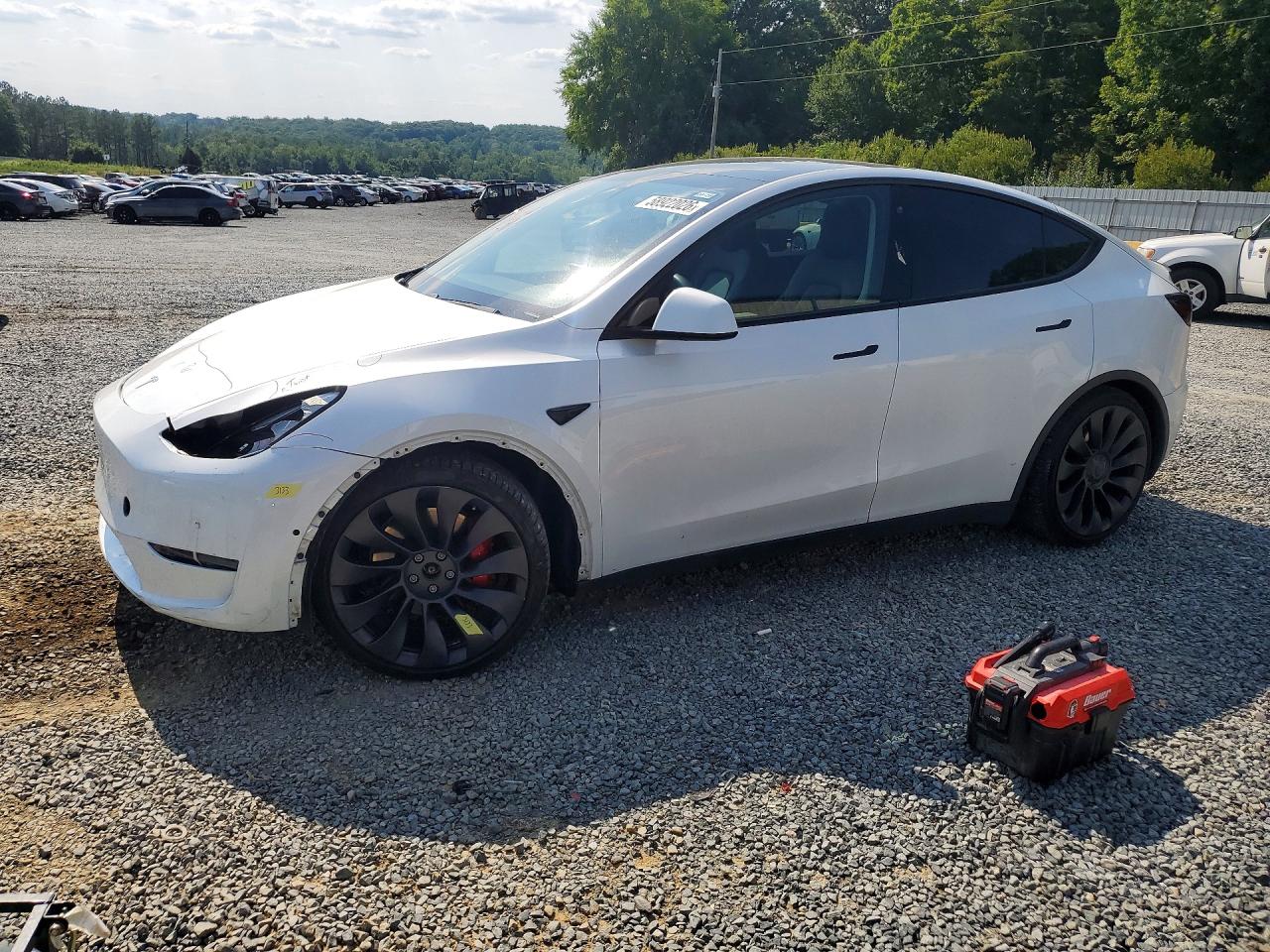 5YJYGDEF6LF037465 · 2020 TESLA MODEL Y