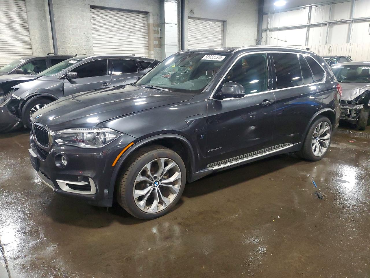 5UXKT0C53J0W01989 · 2018 BMW X5