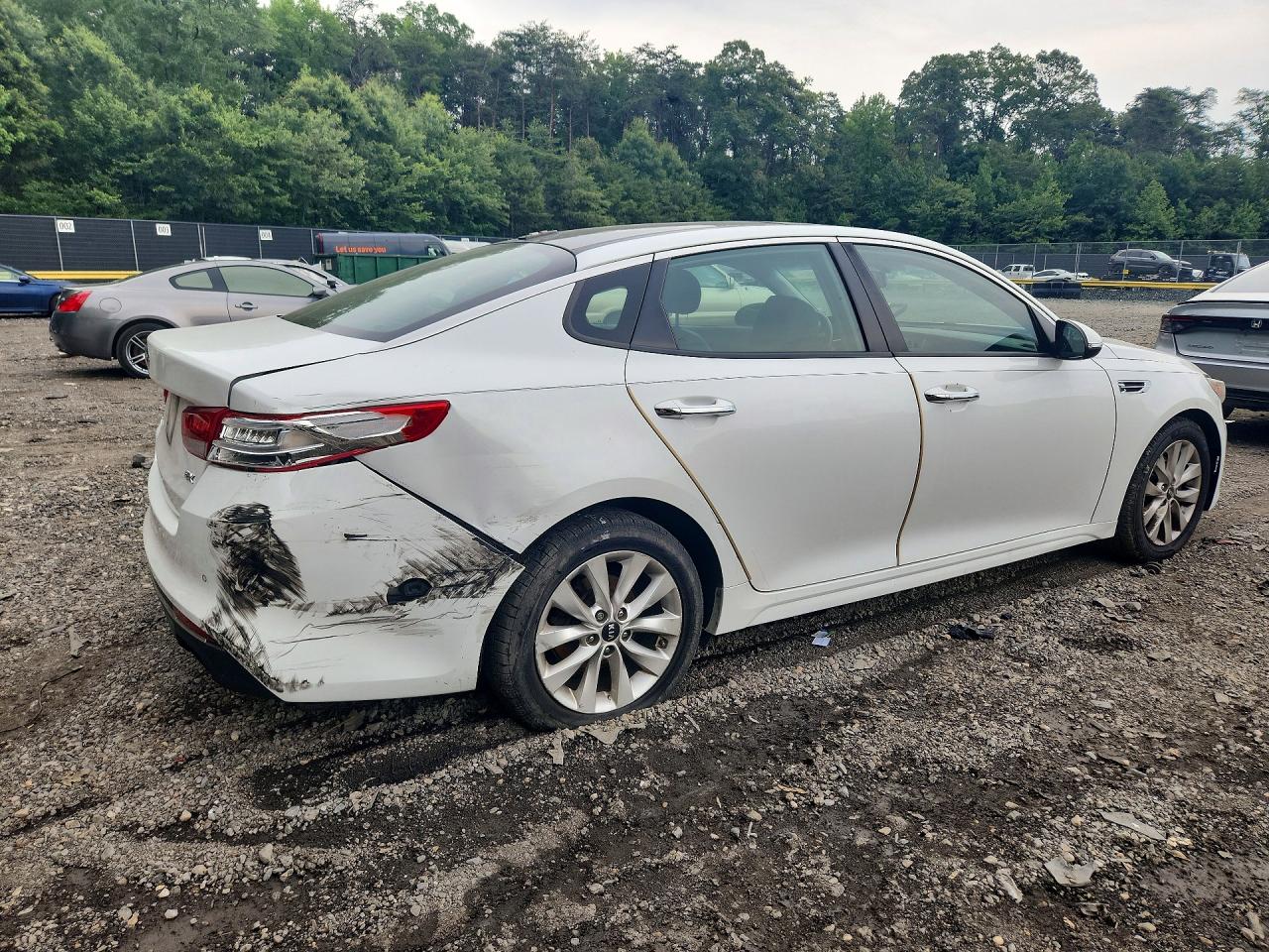 5XXGU4L30GG086208 · 2016 KIA OPTIMA · 3/12