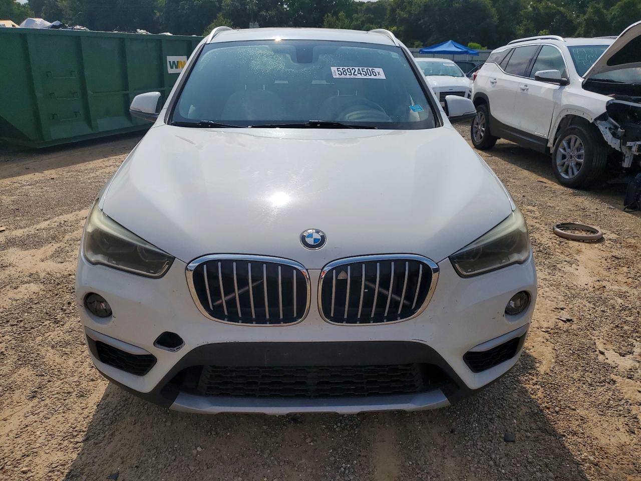 WBXHT3C37GP881723 · 2016 BMW X1 · 5/13