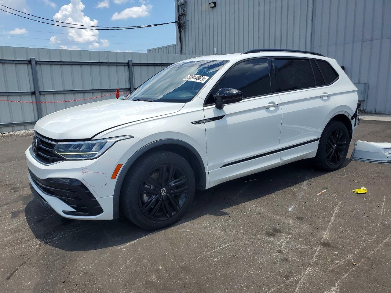 3VVCB7AX9NM040739 · 2022 VOLKSWAGEN TIGUAN