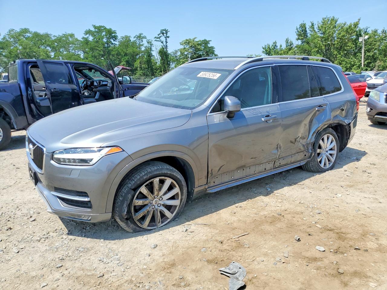 2017 VOLVO XC90