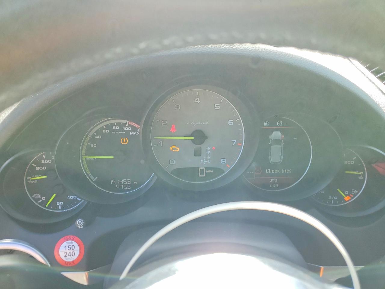 WP1AE2A21GLA17348 · 2016 PORSCHE CAYENNE · 9/13