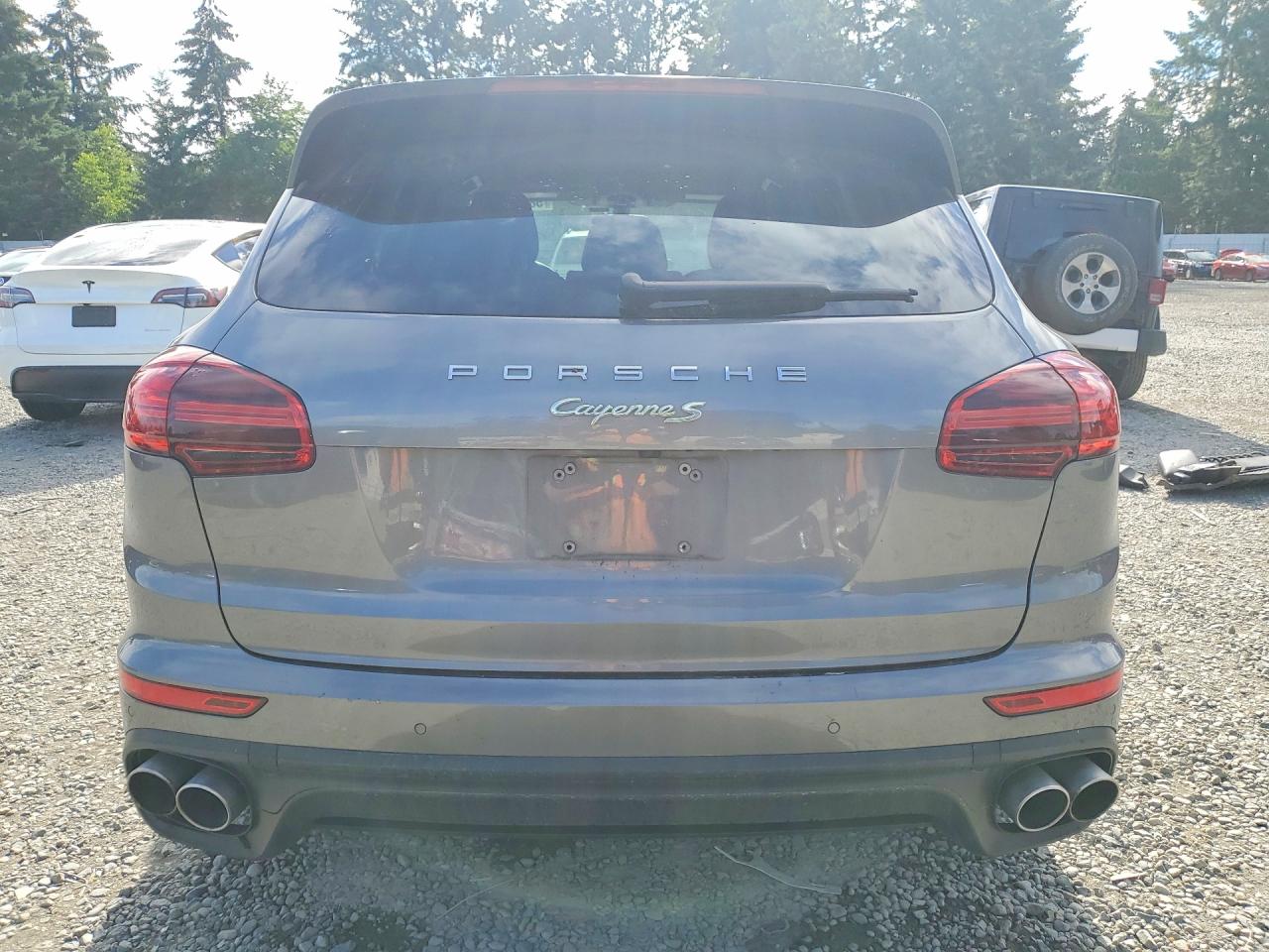 WP1AE2A21GLA17348 · 2016 PORSCHE CAYENNE · 6/13