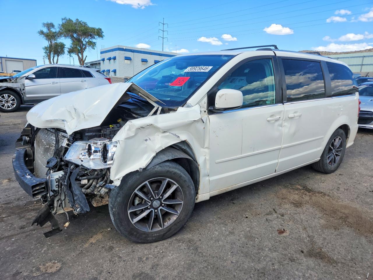 2D4RN5DG0BR738373 · 2011 DODGE GRAND CARAVAN