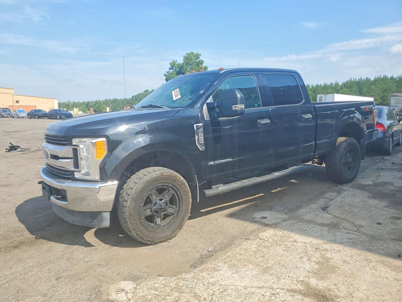 1FT7W2BT7HED01704 · 2017 FORD F250