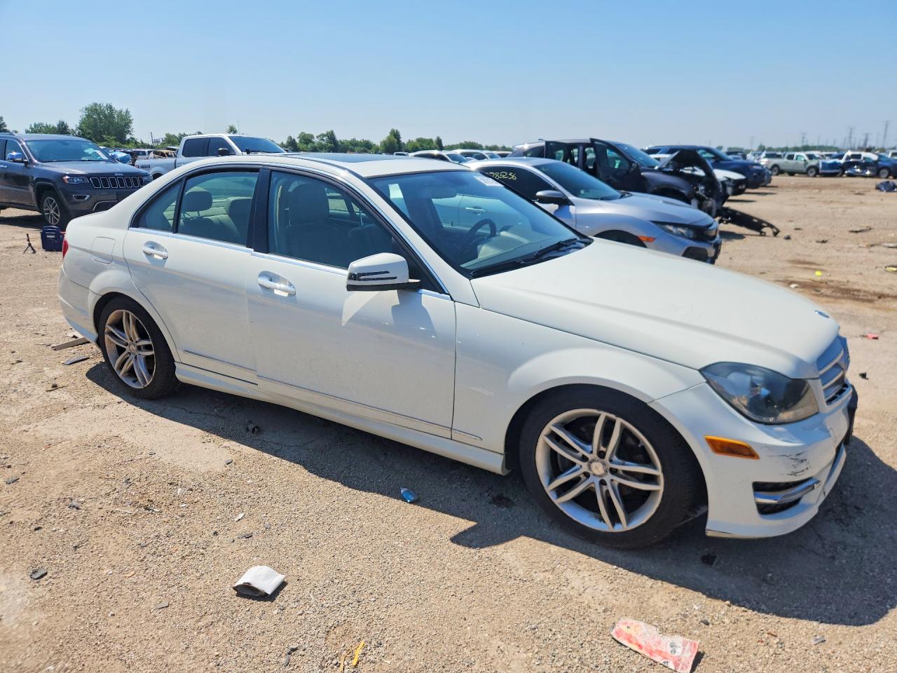 WDDGF8BB1CF917854 · 2012 MERCEDES-BENZ C · 4/12