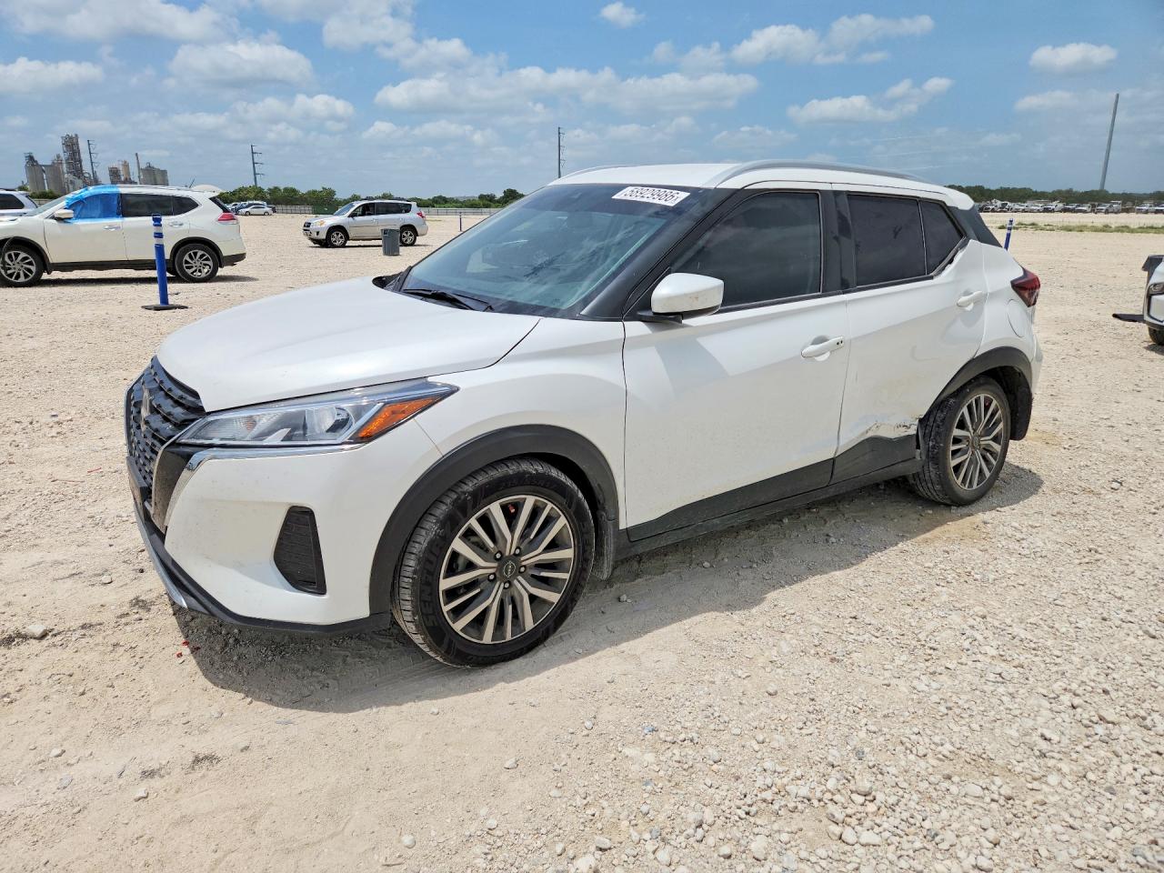 3N1CP5CVXRL493797 · 2024 NISSAN KICKS
