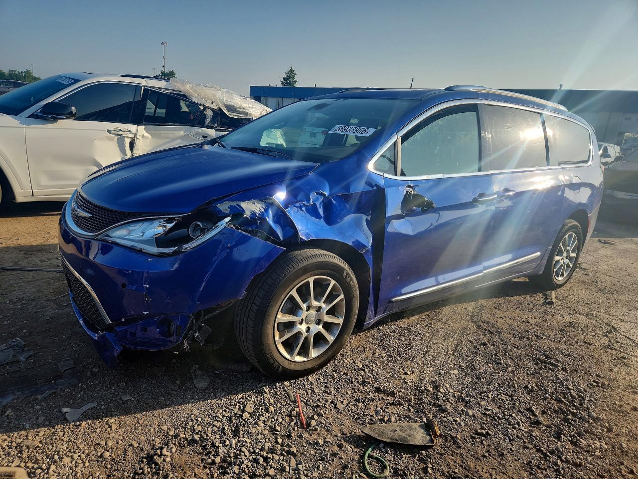 2C4RC1GG3LR104869 · 2020 CHRYSLER PACIFICA