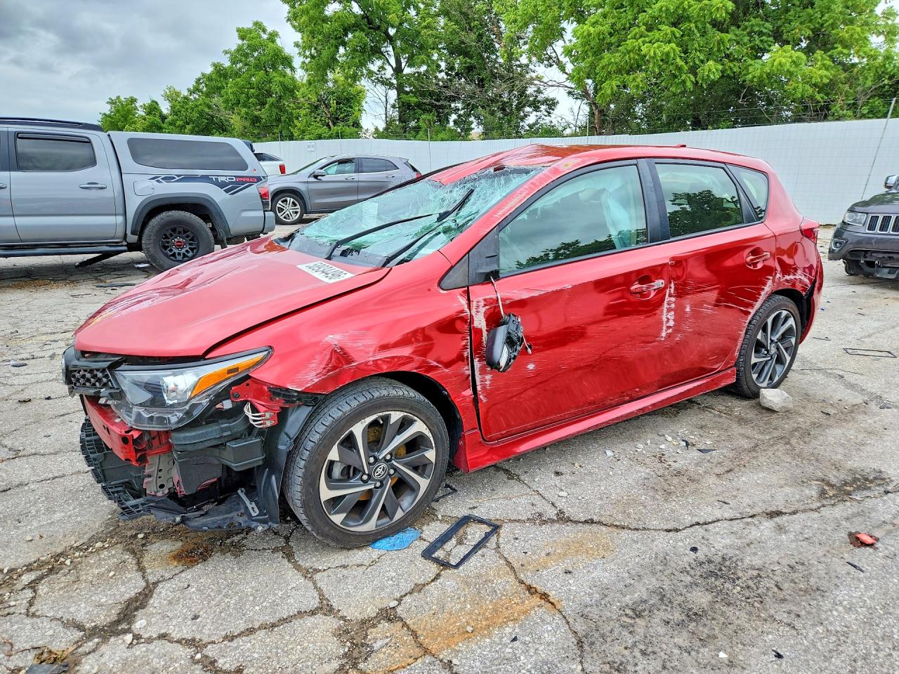 JTNKARJE1JJ568592 · 2018 TOYOTA COROLLA IM