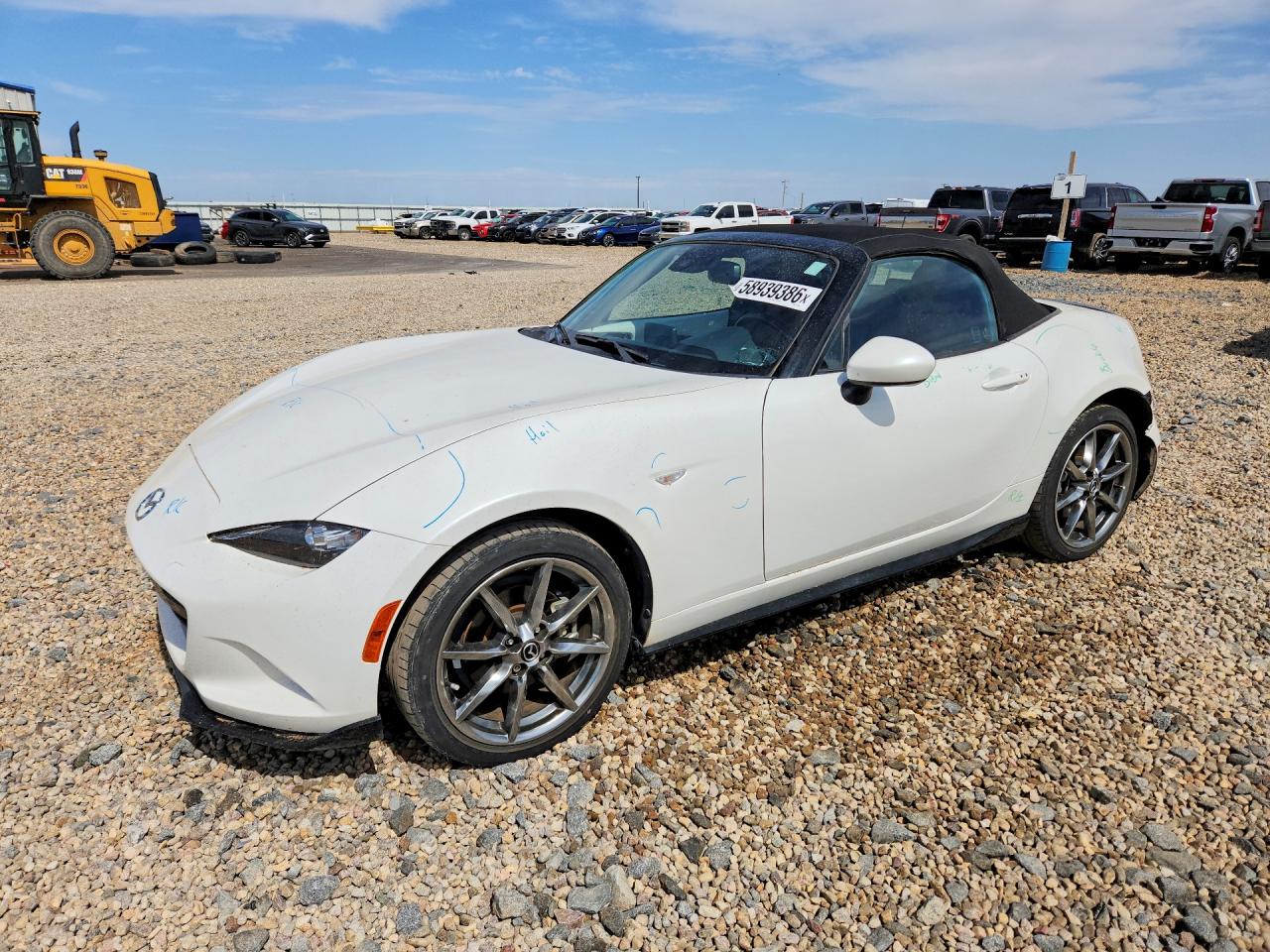 JM1NDAD77N0503877 · 2022 MAZDA MX-5 MIATA