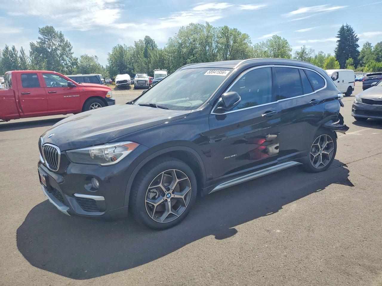 WBXHT3C30J5L24459 · 2018 BMW X1