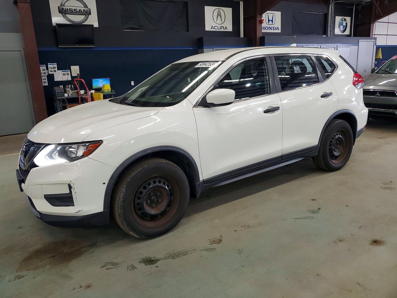 JN8AT2MV3HW014923 · 2017 NISSAN ROGUE