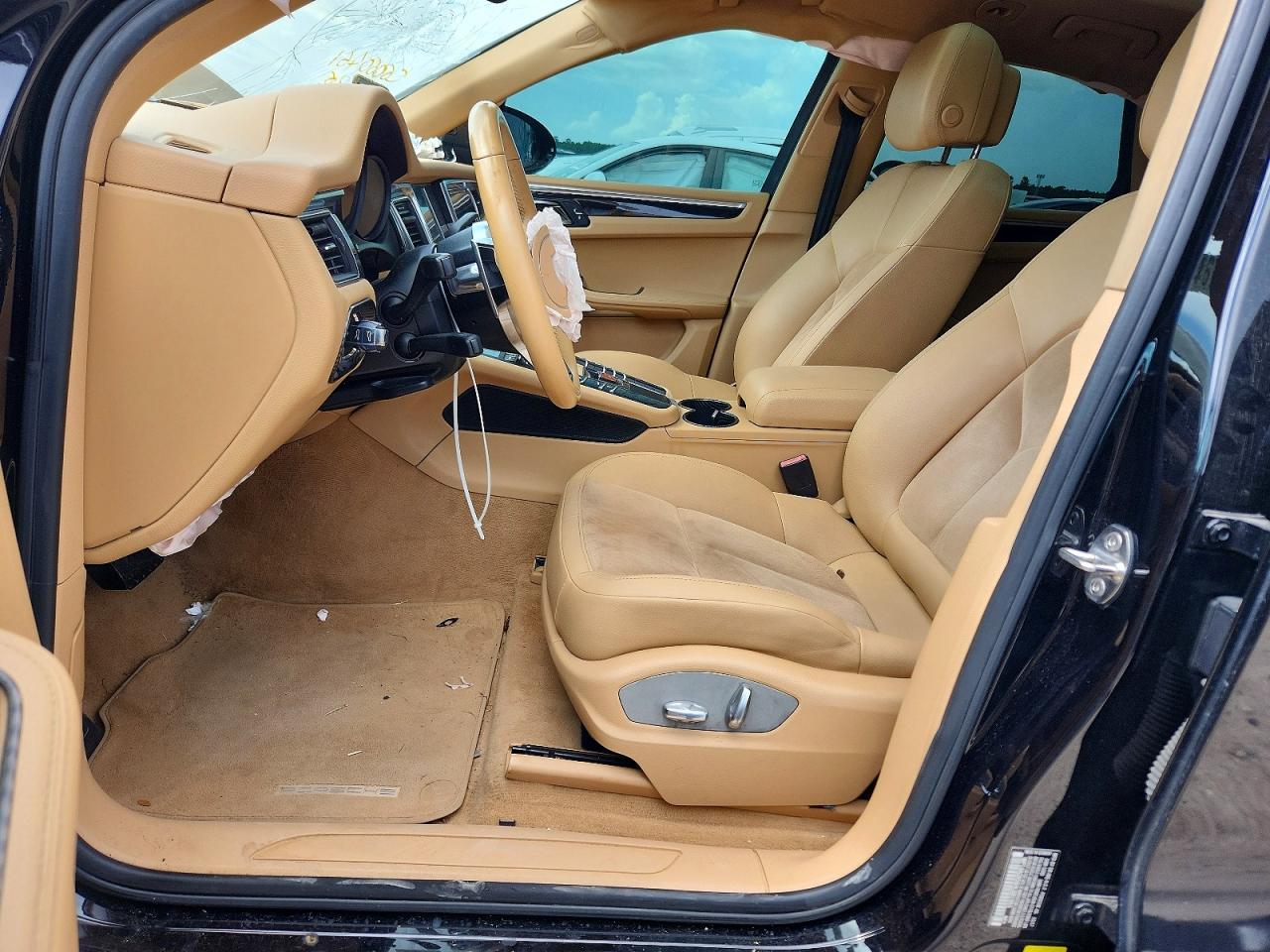 WP1AA2A56HLB81993 · 2017 PORSCHE MACAN · 7/13