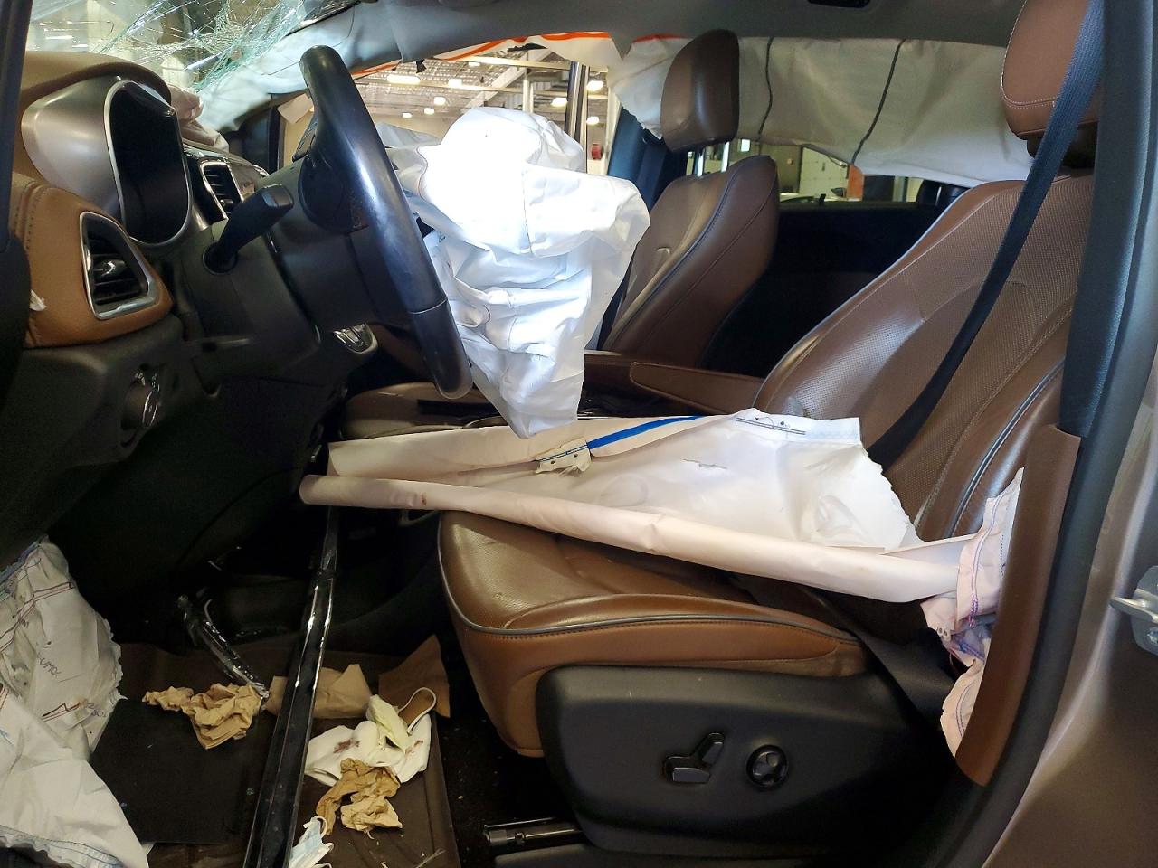 2C4RC1GG7JR163436 · 2018 CHRYSLER PACIFICA · 7/13
