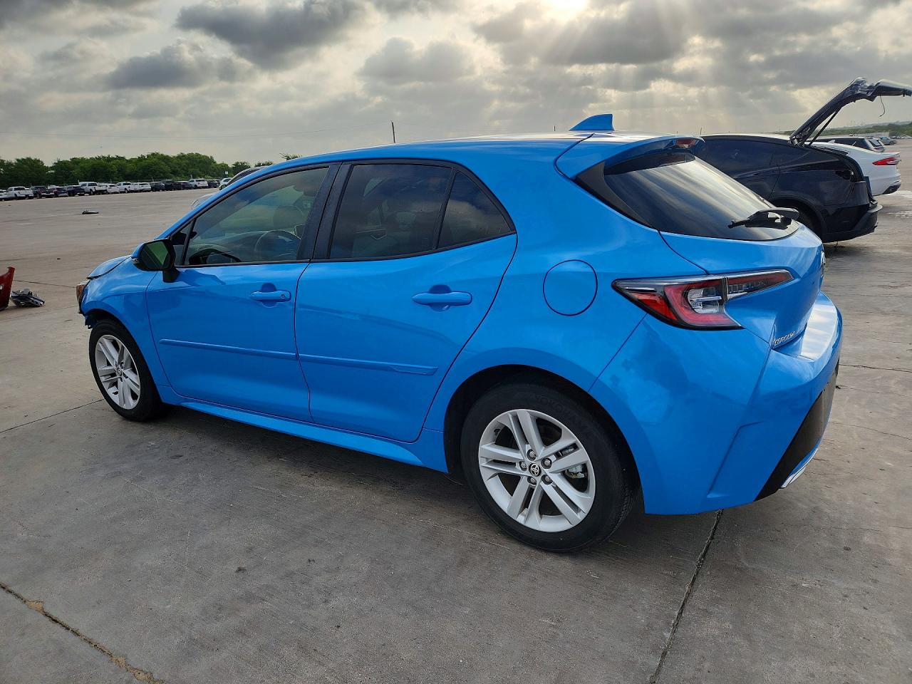 JTND4MBE1N3179169 · 2022 TOYOTA COROLLA HATCHBACK · 2/13