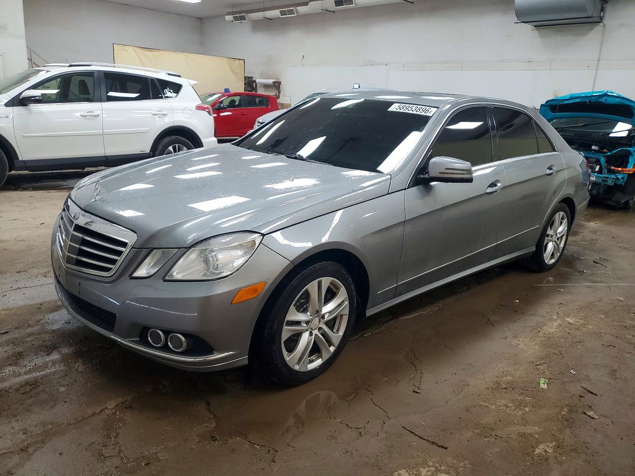 WDDHF9AB2AA171646 · 2010 MERCEDES-BENZ E