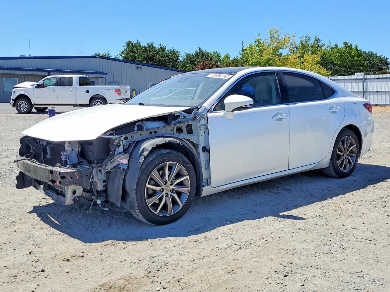 58ABK1GG3HU052758 · 2017 LEXUS ES