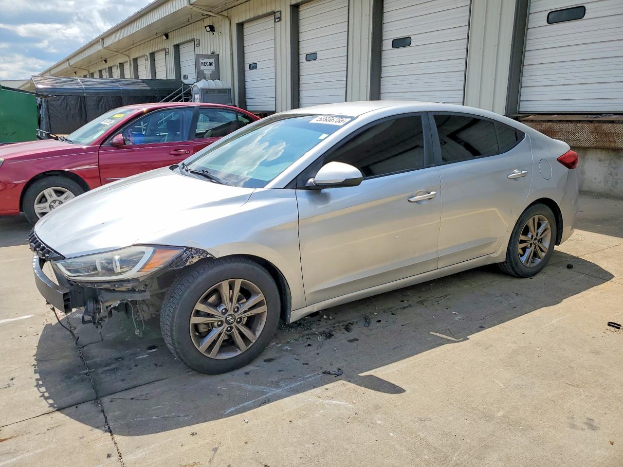 5NPD84LF3JH218858 · 2018 HYUNDAI ELANTRA