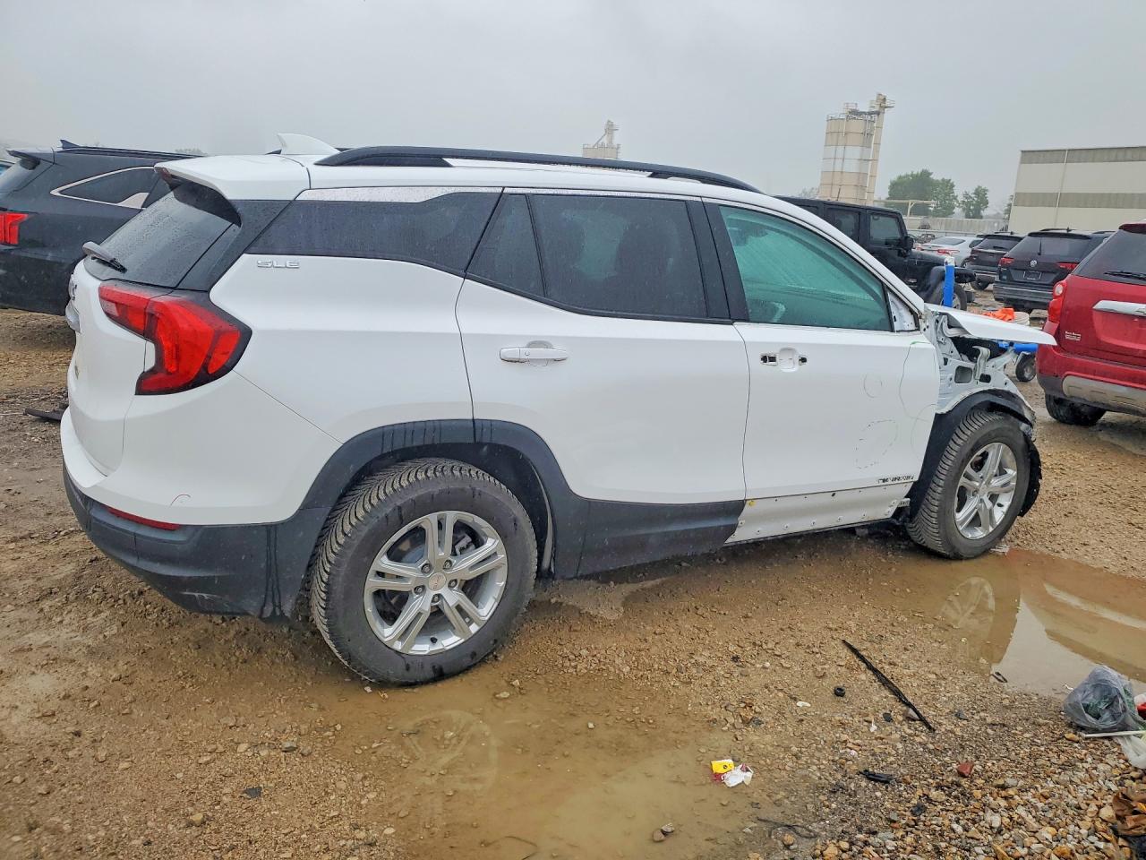 3GKALMEV5KL166905 · 2019 GMC TERRAIN · 3/13