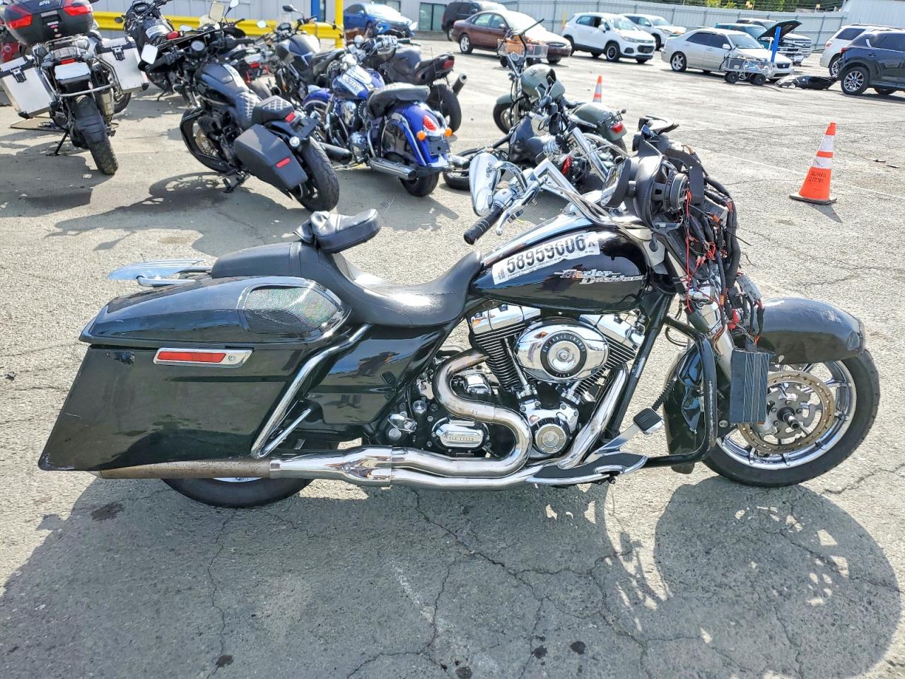 2009 HARLEY-DAVIDSON FLHX