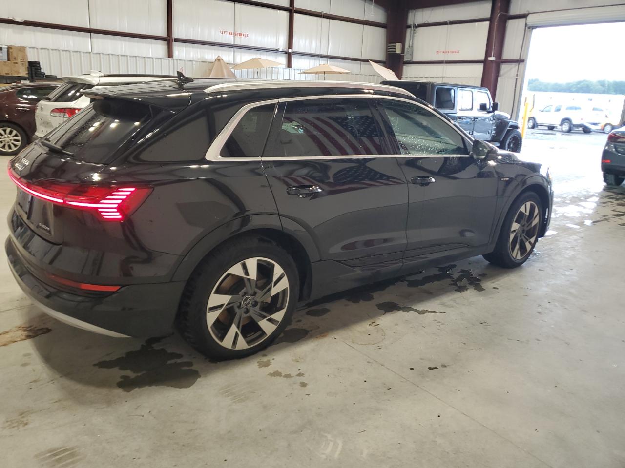 WA1AAAGE9MB027467 · 2021 AUDI E-TRON · 3/13