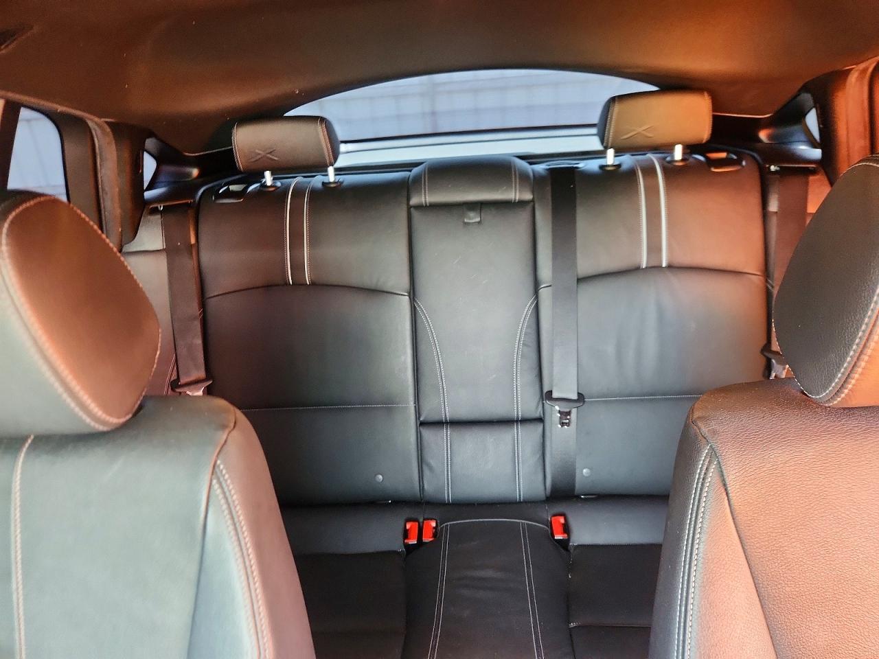 5UXXW3C58J0T81053 · 2018 BMW X4 · 10/13