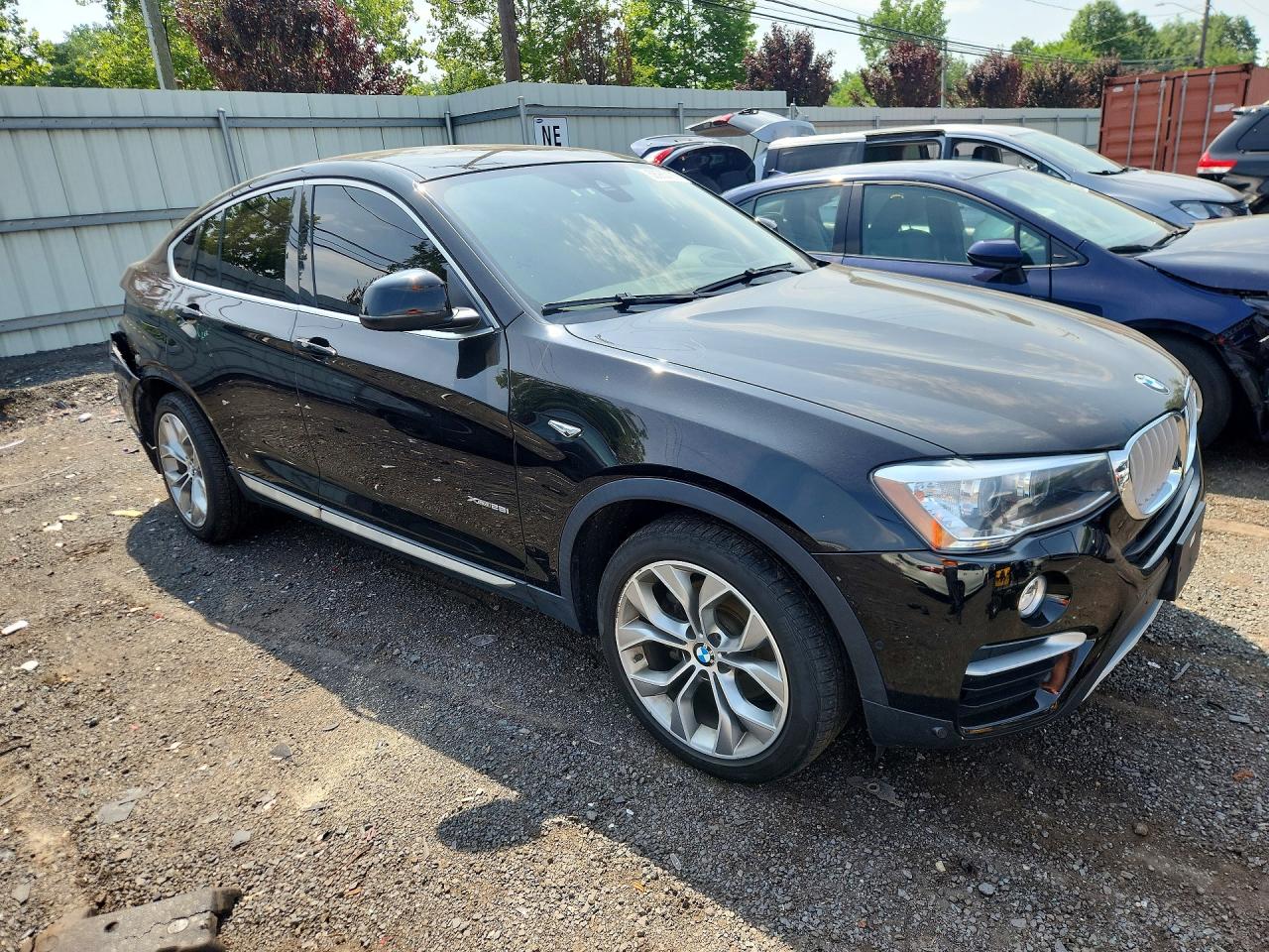 5UXXW3C58J0T81053 · 2018 BMW X4 · 4/13