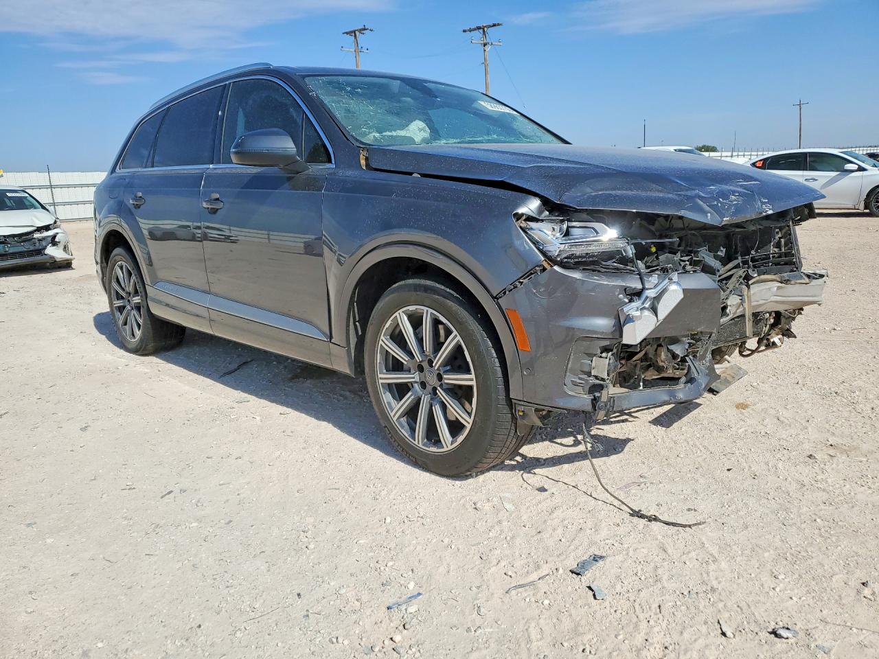 WA1LAAF70KD000140 · 2019 AUDI Q7 · 4/14