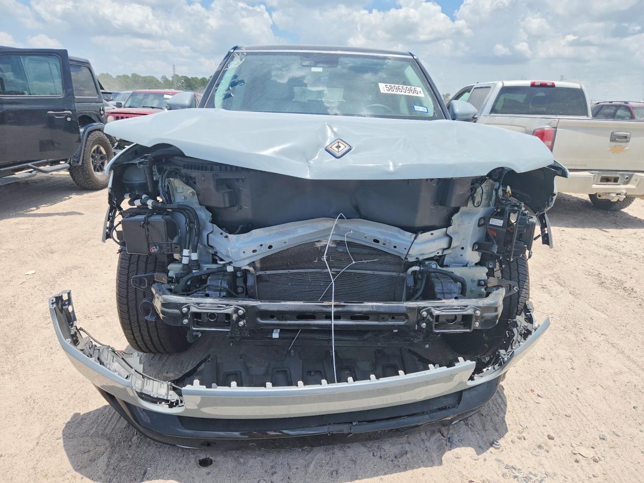 7PDSGBBA3SN053571 · 2025 RIVIAN R1S · 5/14