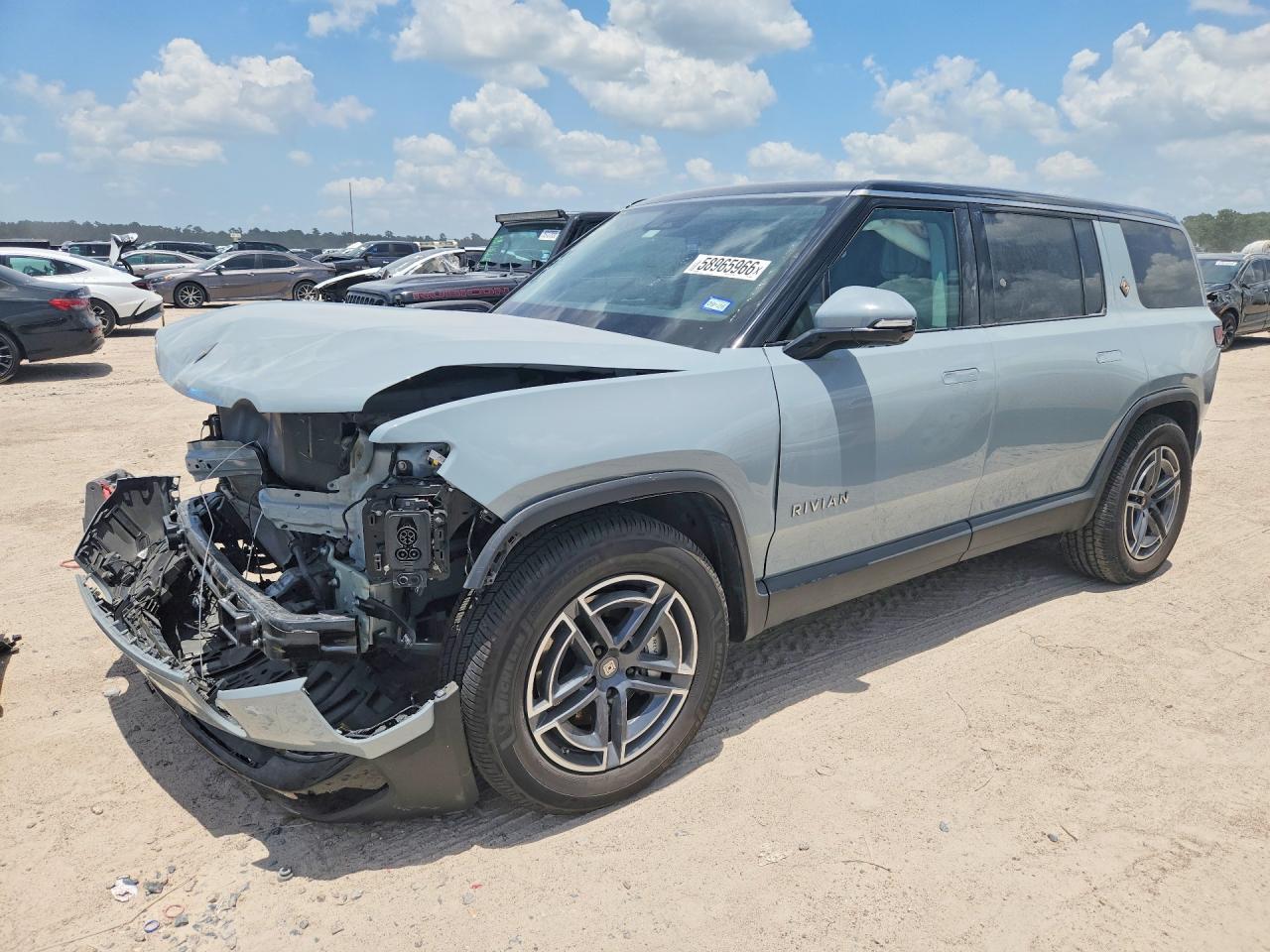 7PDSGBBA3SN053571 · 2025 RIVIAN R1S