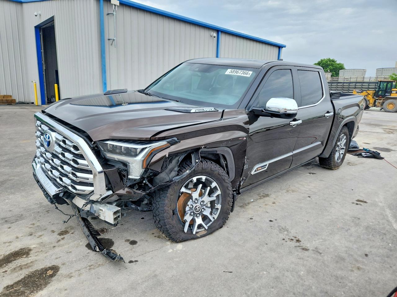 5TFMC5DB2RX069875 · 2024 TOYOTA TUNDRA