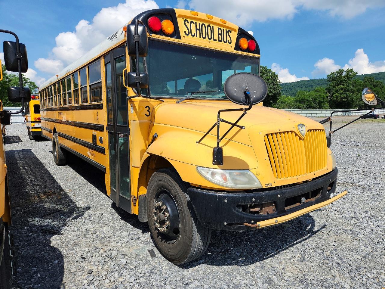 4DRBUSKN9DB308033 · 2013 IC CORPORATION SCHOOL BUS